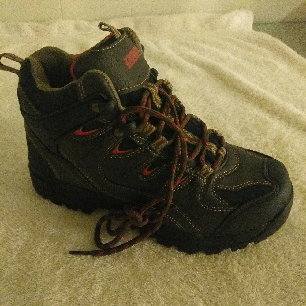 KHOMBU KIDS BOOTS